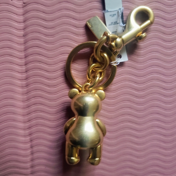 COACH Bear Bag Charm NWT Gift - Picture 3 of 5